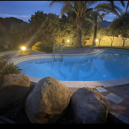 别墅 Laura, Fronte Piscina E Giardino Privato