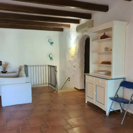 别墅 Laura, Fronte Piscina E Giardino Privato 维拉西米乌斯